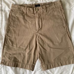 J. Crew Men’s Dark Khaki Chino Short Waist 29 Inseam 9